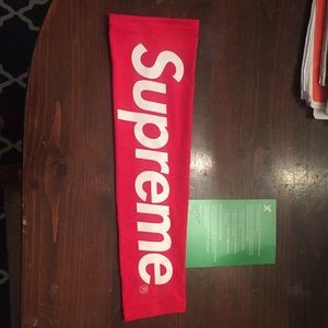 Supreme sleeve